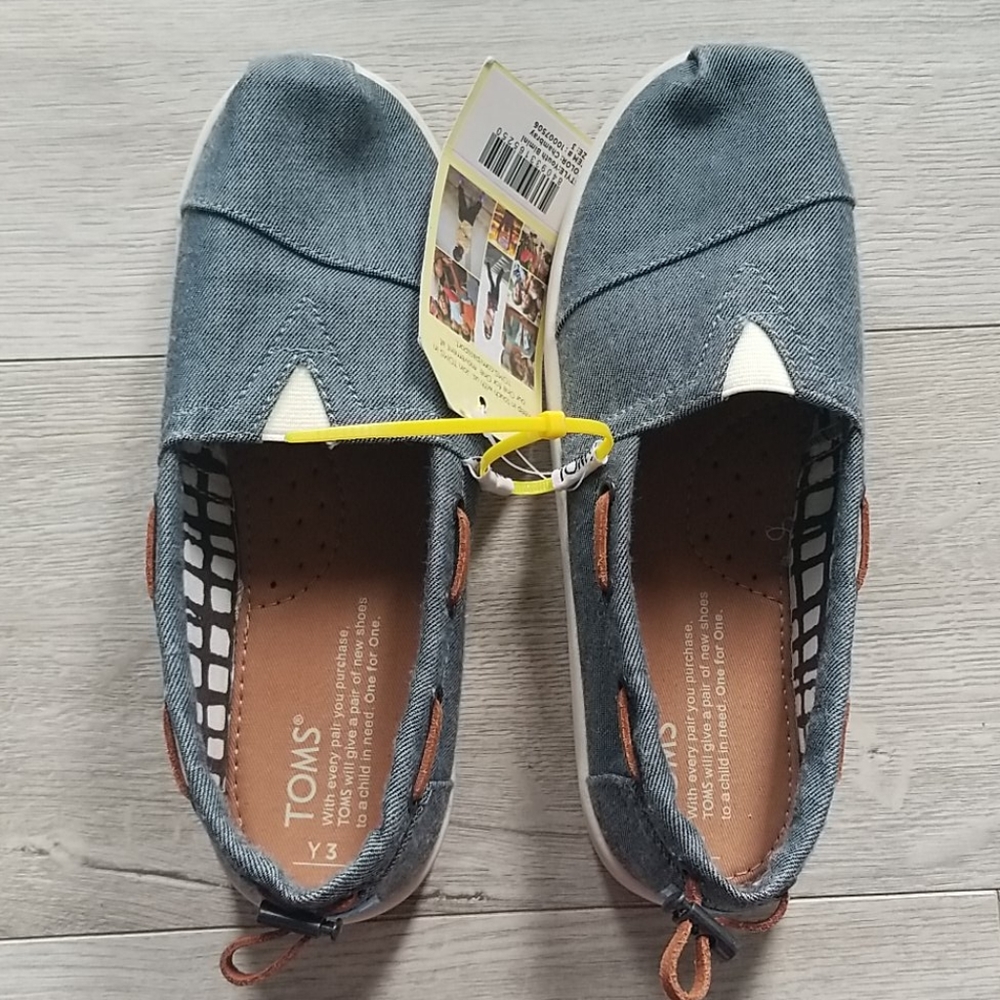 Toms Bimini Chambray (NWT)